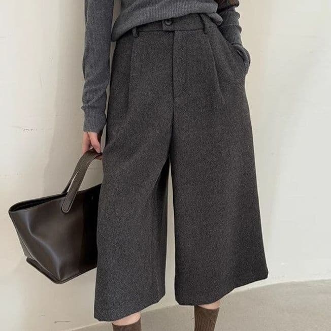 イエベ秋服 上品なウール風ワイドクロップド丈パンツ