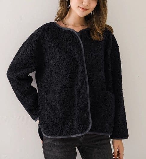 イエベ春/イエベ秋服 もこもこボア素材ノーカラージップジャケット
