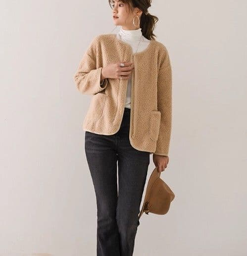 イエベ春/イエベ秋服 もこもこボア素材ノーカラージップジャケット