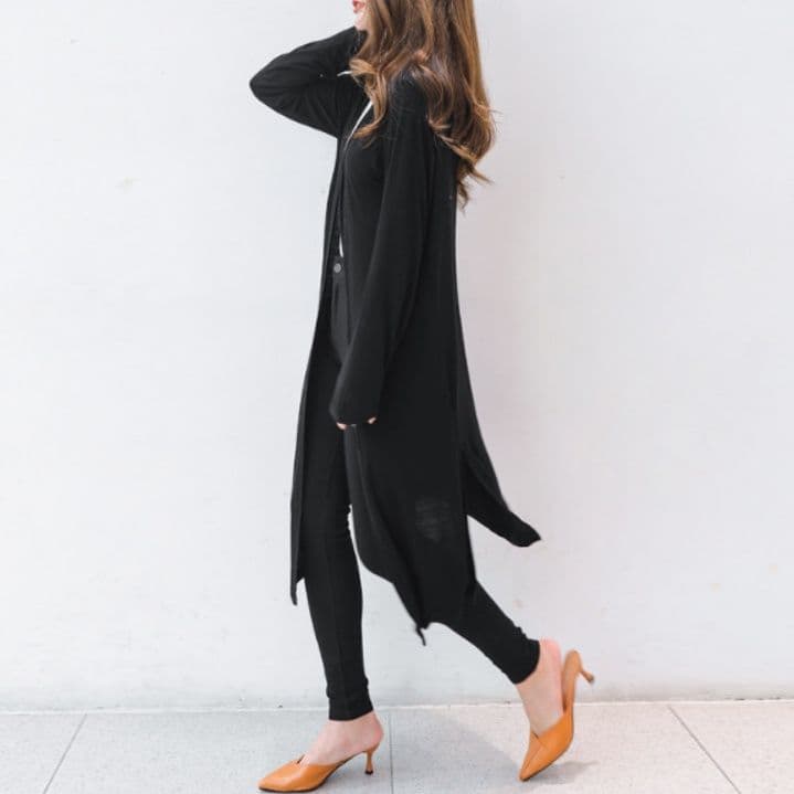 イエベ春/イエベ秋服 上品なロング丈ニットカーディガン