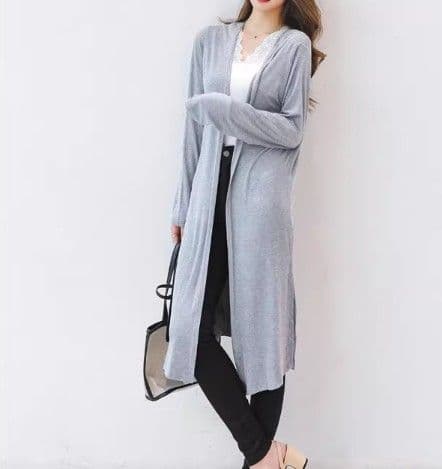 イエベ春/イエベ秋服 上品なロング丈ニットカーディガン