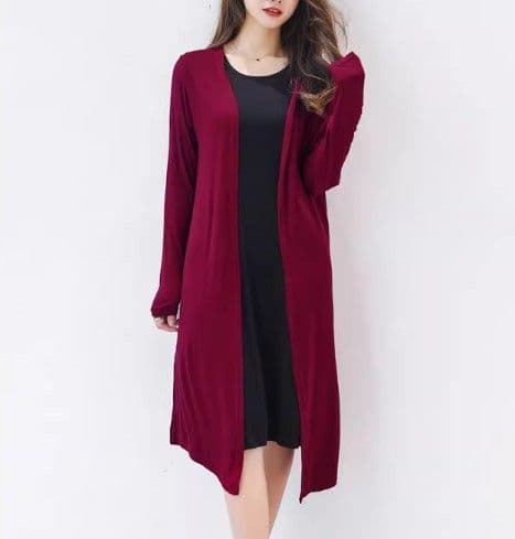 イエベ春/イエベ秋服 上品なロング丈ニットカーディガン