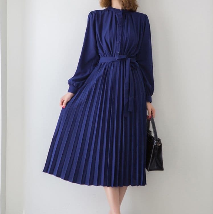 イエベ秋服 プリーツスカート長袖リボンベルト付きワンピース