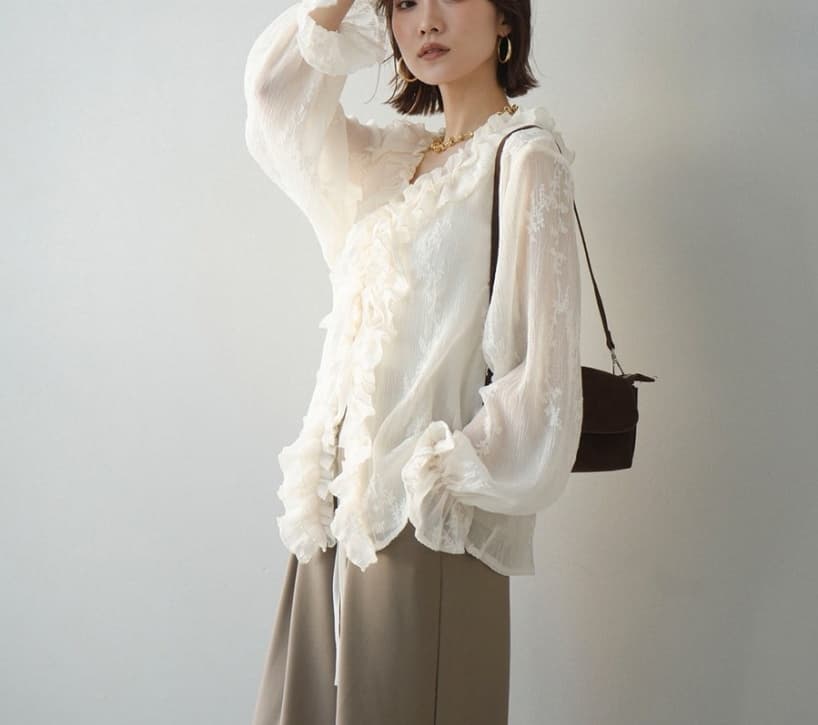 イエベ春/イエベ秋服 フリル襟リボン付き透かし編みニットカーディガン