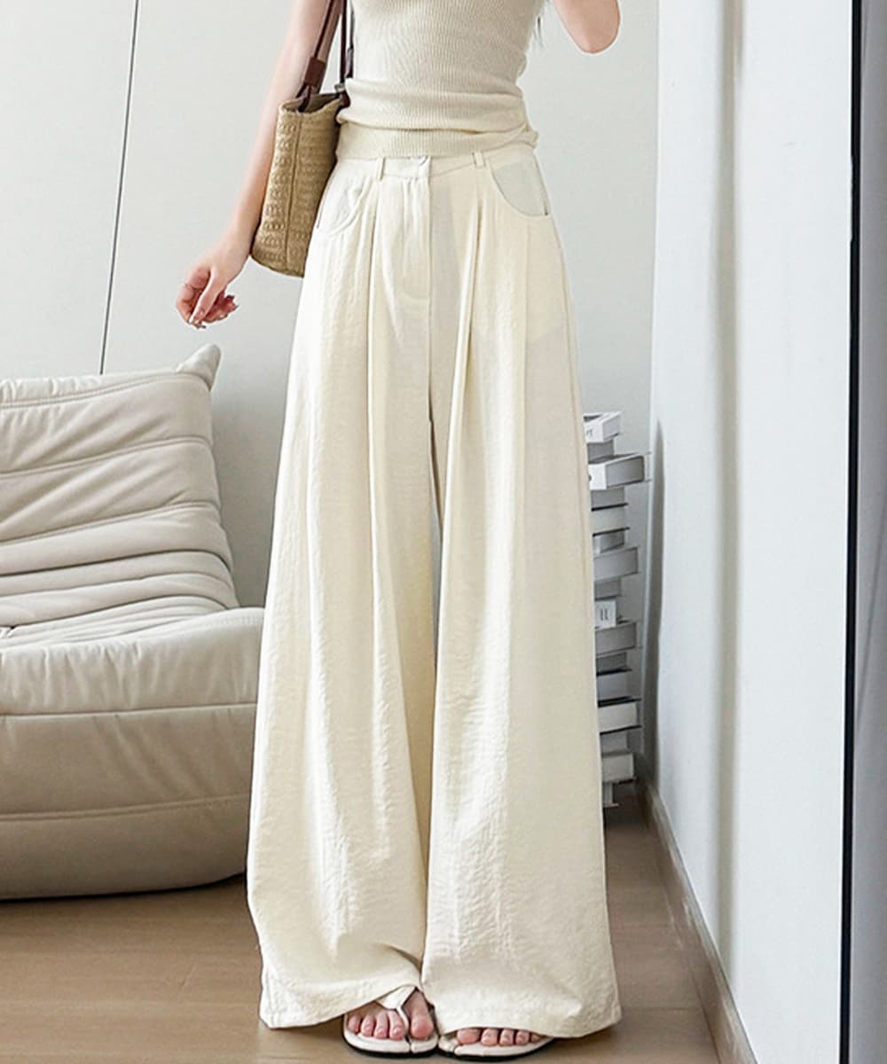 イエベ春/イエベ秋服 タック入りハイウエストワイドパンツ 美脚効果