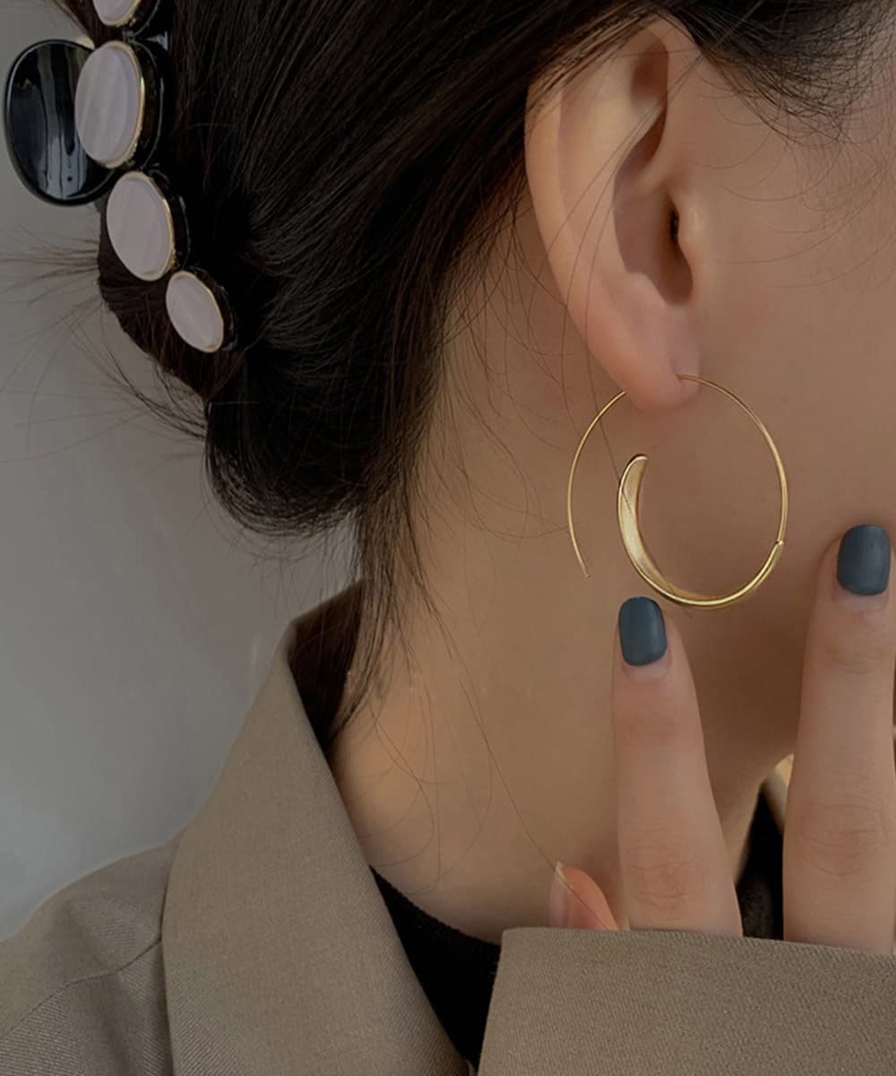 イエベ春/イエベ秋服 洗練された大ぶりフープピアス 韓国風アクセサリー