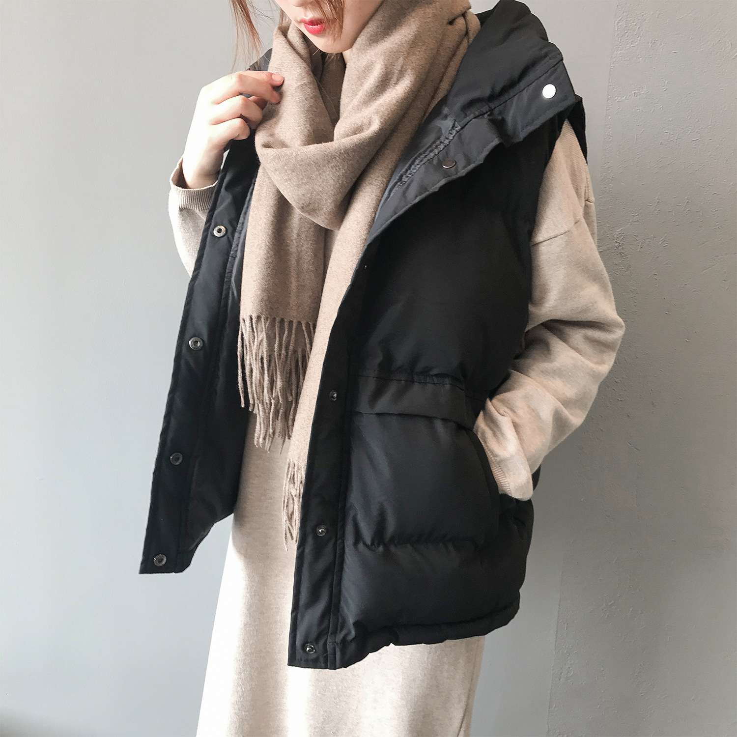 イエベ春服 柔らか素材のボリュームダウンベスト