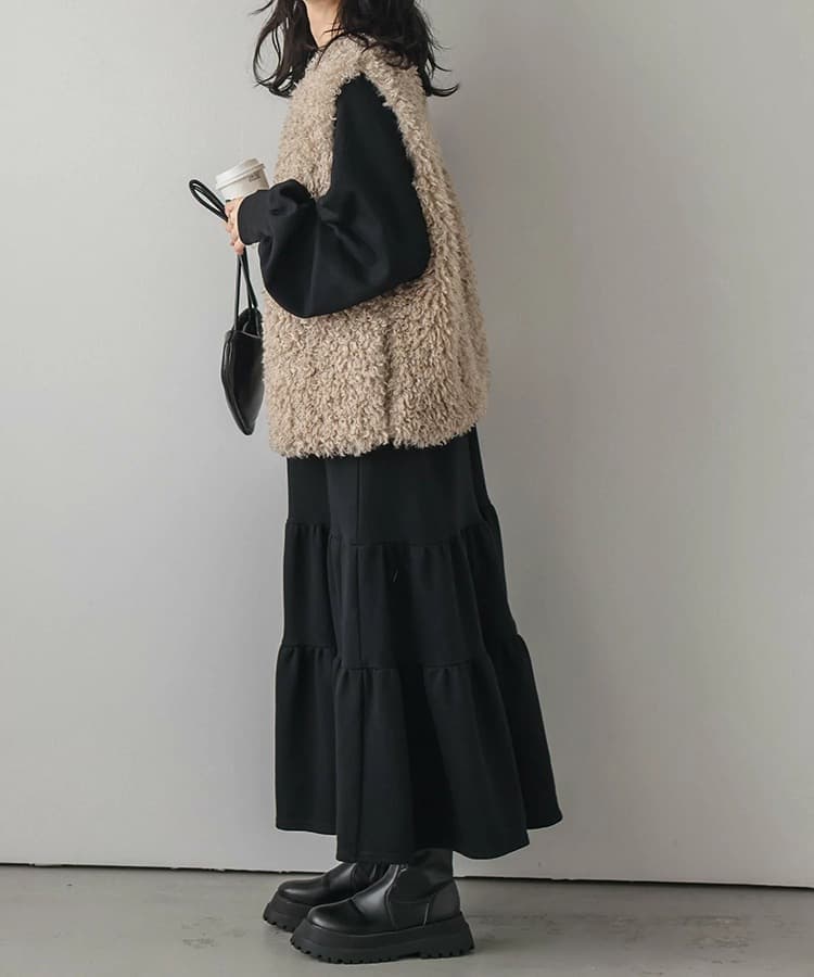 イエベ春/イエベ秋服 ぽわん袖ティアードニットワンピース