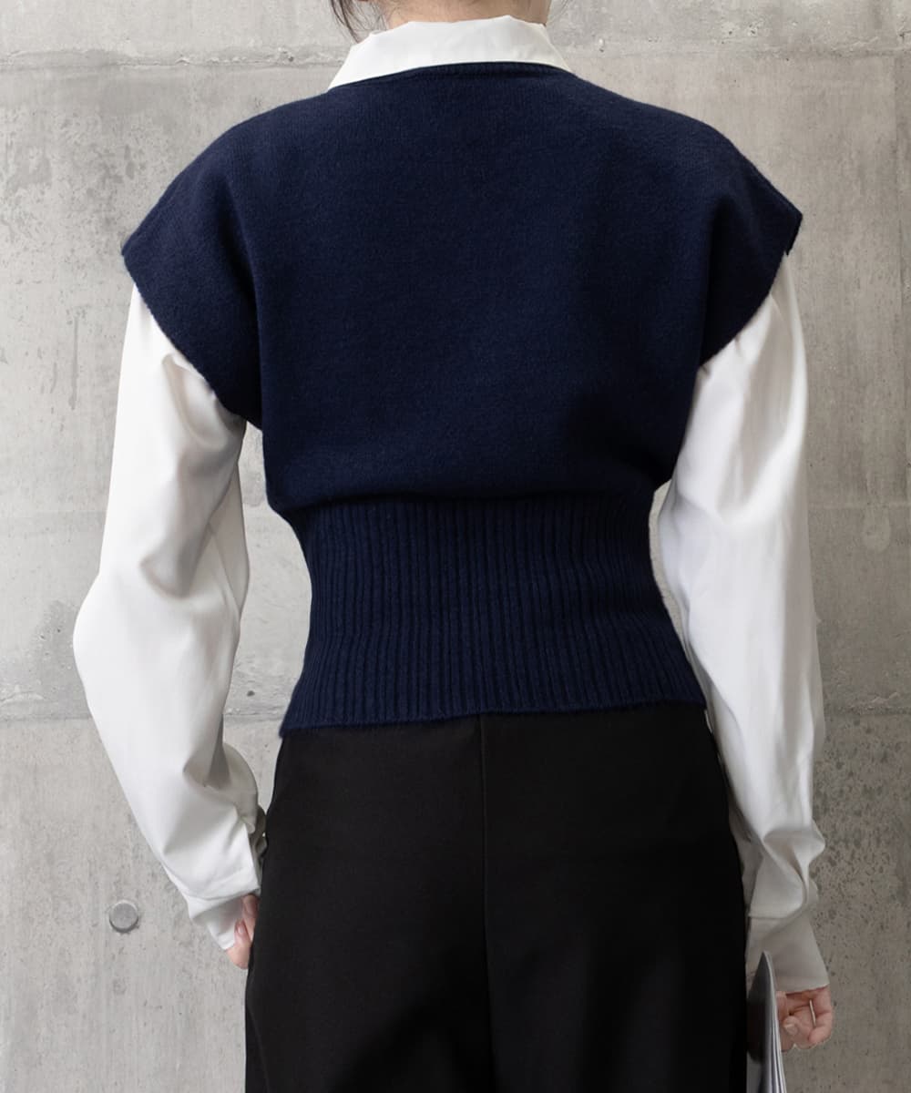 イエベ秋服 前ボタンニットベスト カーディガン重ね着用