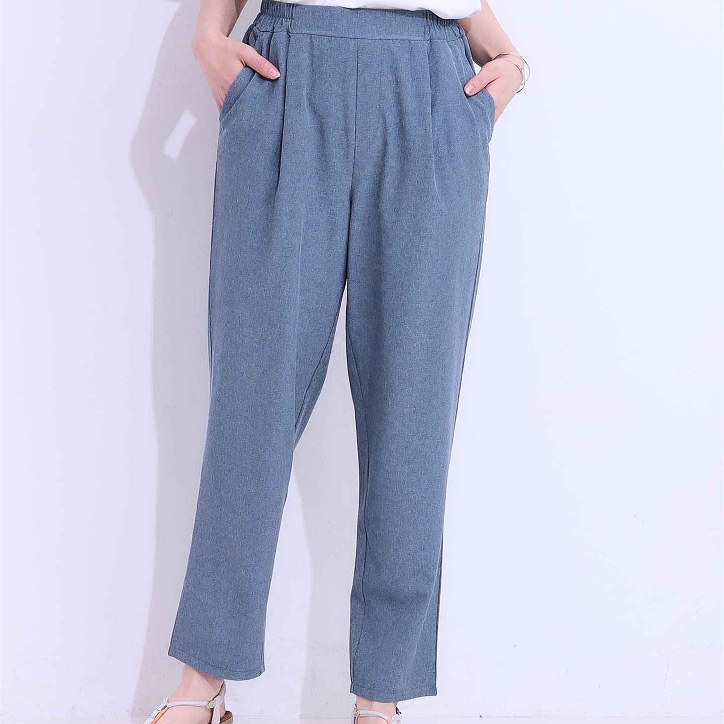 イエベ春/イエベ秋服 やわらか仕立て上品テーパードパンツ