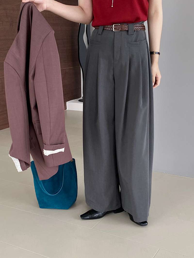 イエベ秋服 クラシカル艶めきワイドパンツ