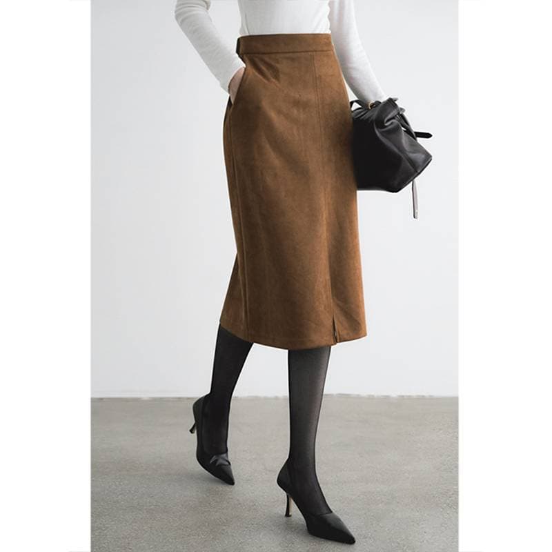 イエベ春/イエベ秋服 上品スリット入りミディ丈タイトスカート