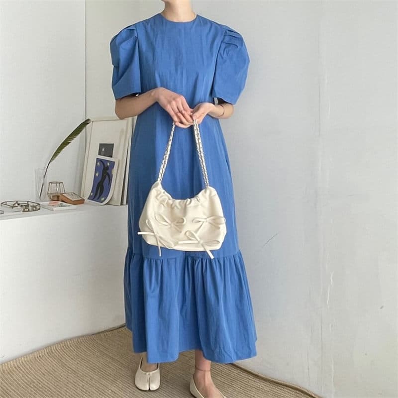 イエベ春服 パフスリーブティアードワンピース