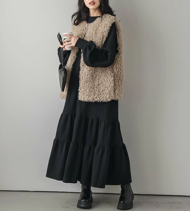 イエベ春/イエベ秋服 ぽわん袖ティアードニットワンピース