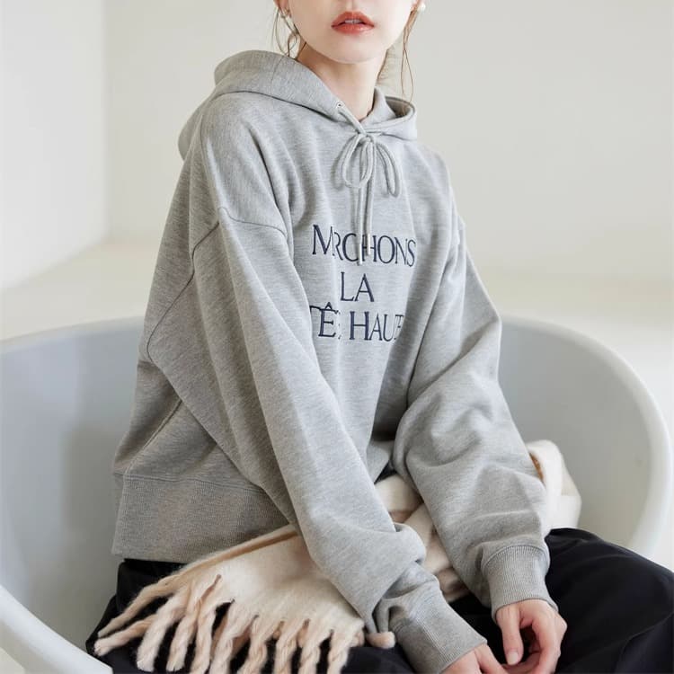 イエベ春/イエベ秋服 シンプルフーディパーカー