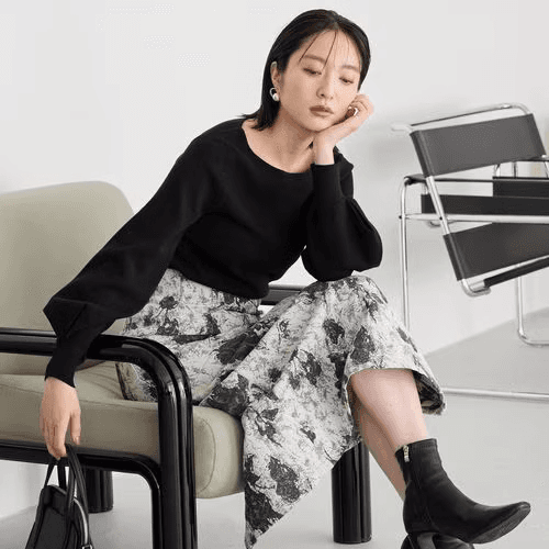 イエベ秋服 マーブル柄ロングスカート