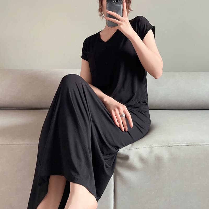 イエベ春/イエベ秋服 しなやかマキシタイトスカート
