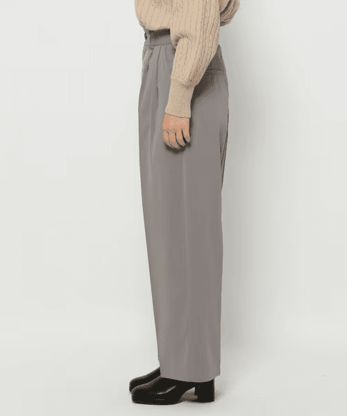 イエベ春/イエベ秋服 リラックスドレープパンツ