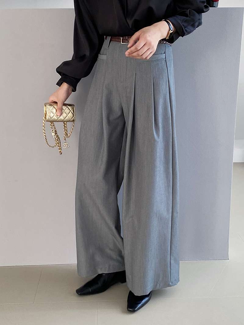 イエベ秋服 クラシカル艶めきワイドパンツ