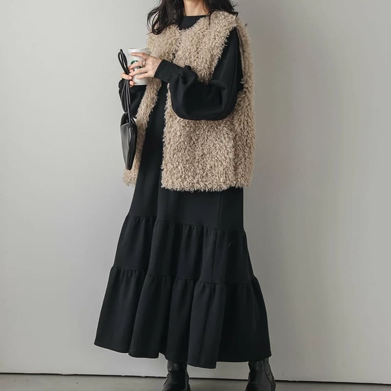 イエベ春/イエベ秋服 ぽわん袖ティアードニットワンピース