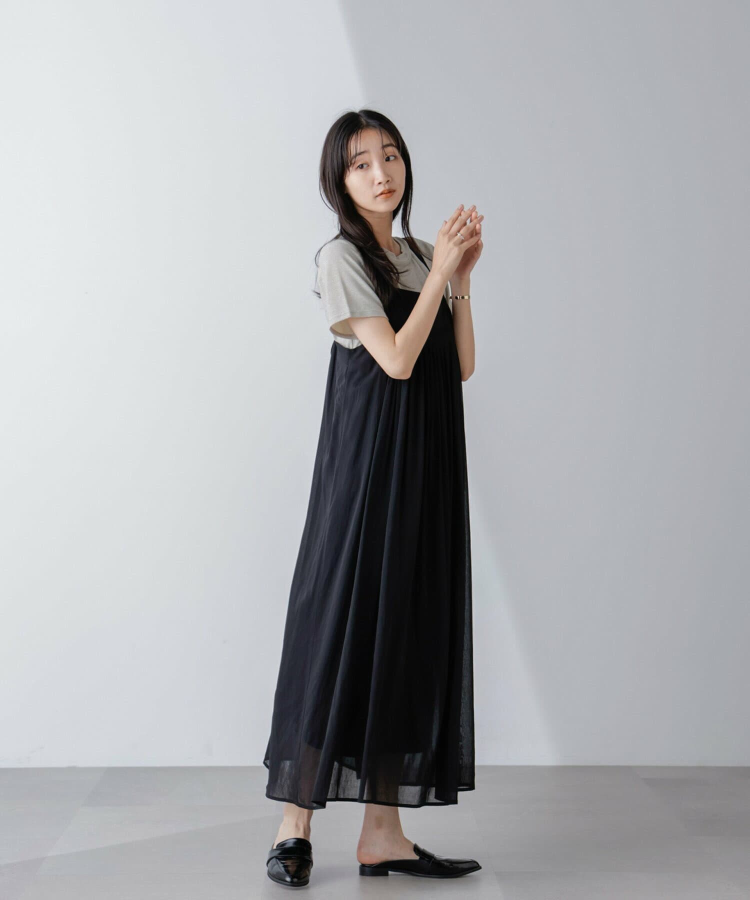 イエベ春/イエベ秋服 ゆったりキャミワンピース