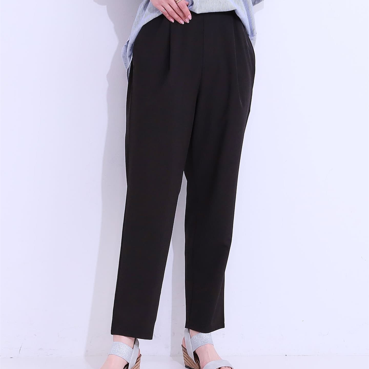 イエベ春/イエベ秋服 やわらか仕立て上品テーパードパンツ