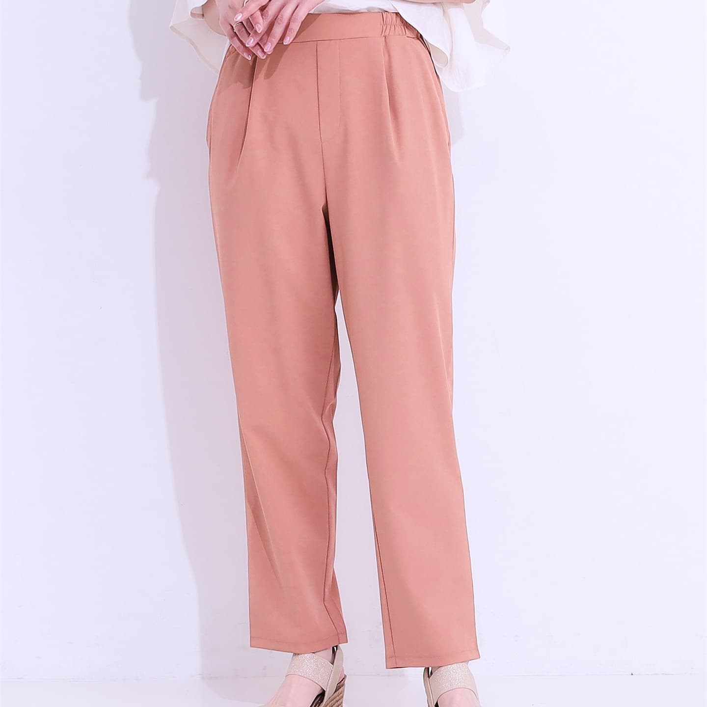 イエベ春/イエベ秋服 やわらか仕立て上品テーパードパンツ