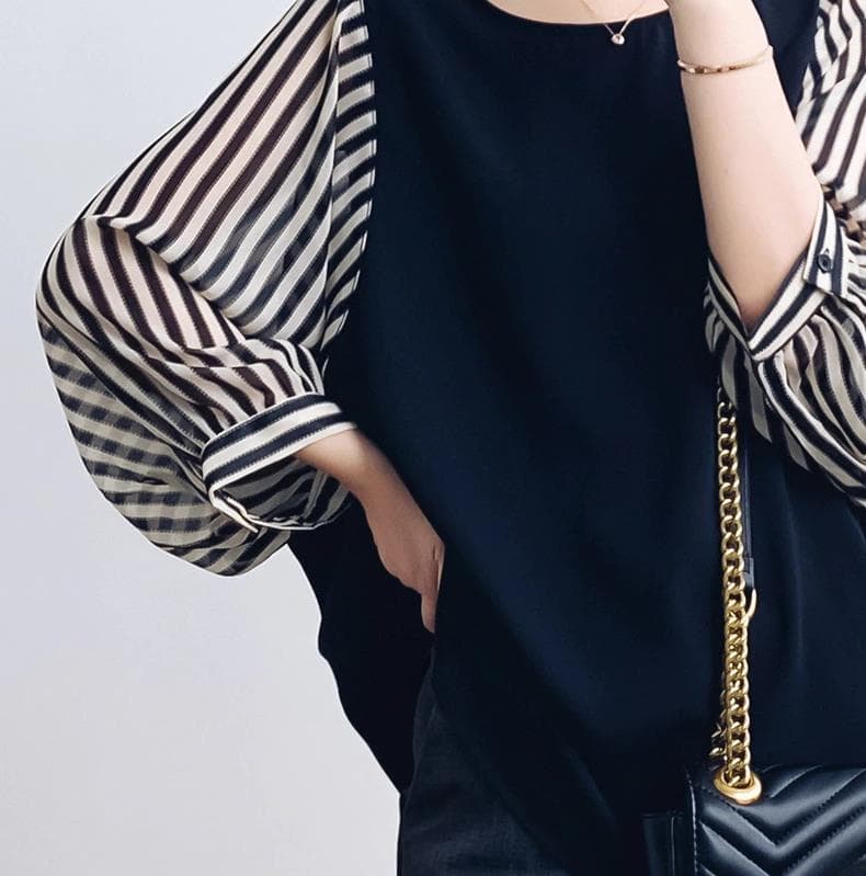 ぽわん袖シフォンシャツ