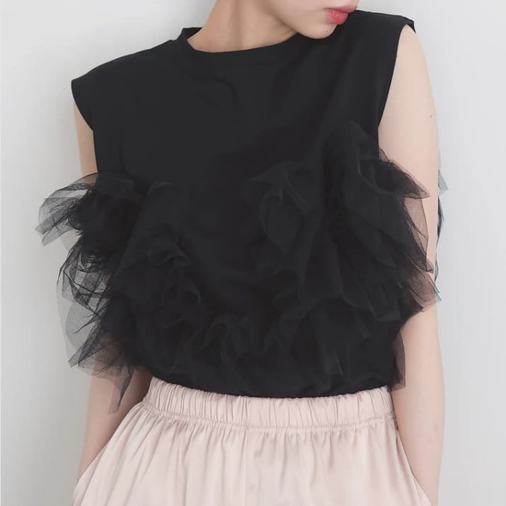 イエベ秋服 チュール重ね上品ノースリーブブラウス
