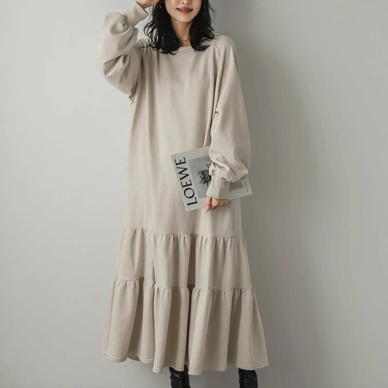 イエベ春/イエベ秋服 ぽわん袖ティアードニットワンピース