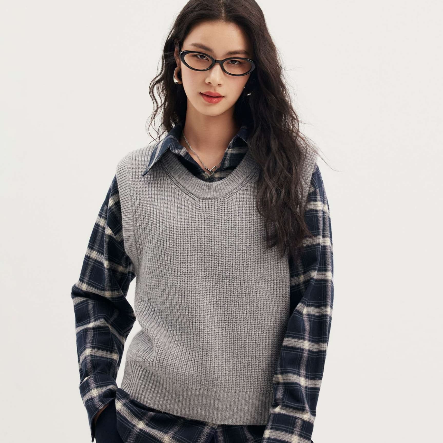 イエベ秋服 チェック柄シャツブラウス