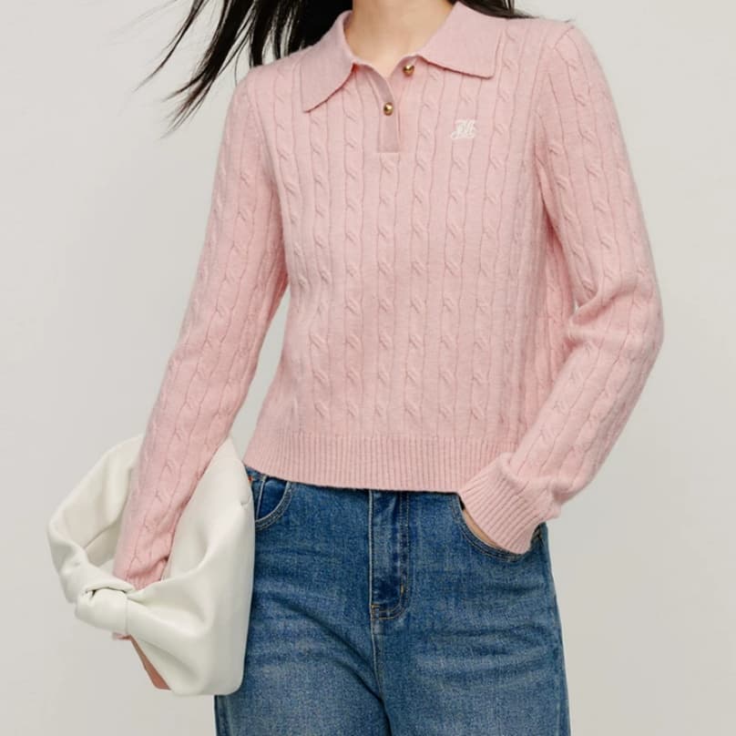 イエベ春/イエベ秋服 編みケーブル襟付きニット