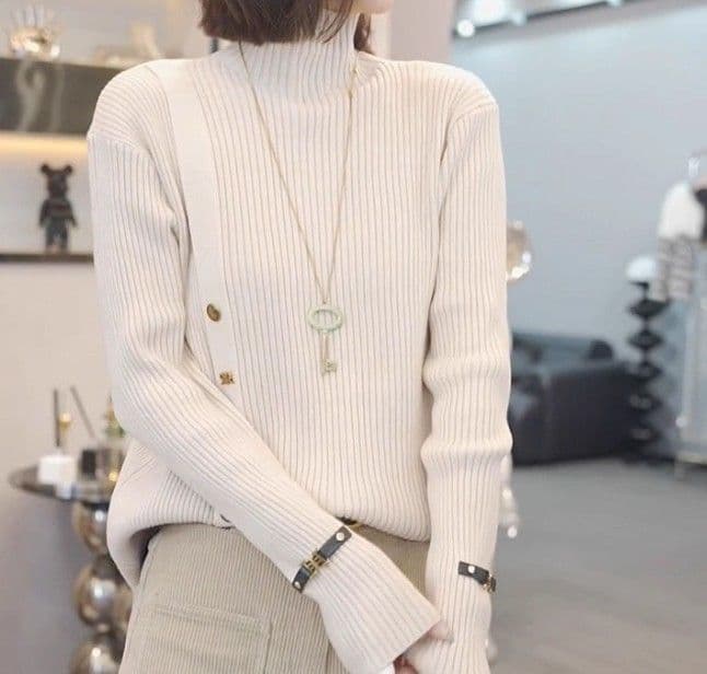 イエベ春/イエベ秋服 ハイネックアシンメトリーニット